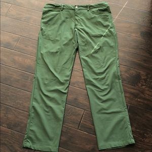 Lululemon ABC pants. Excellent condition  38X32